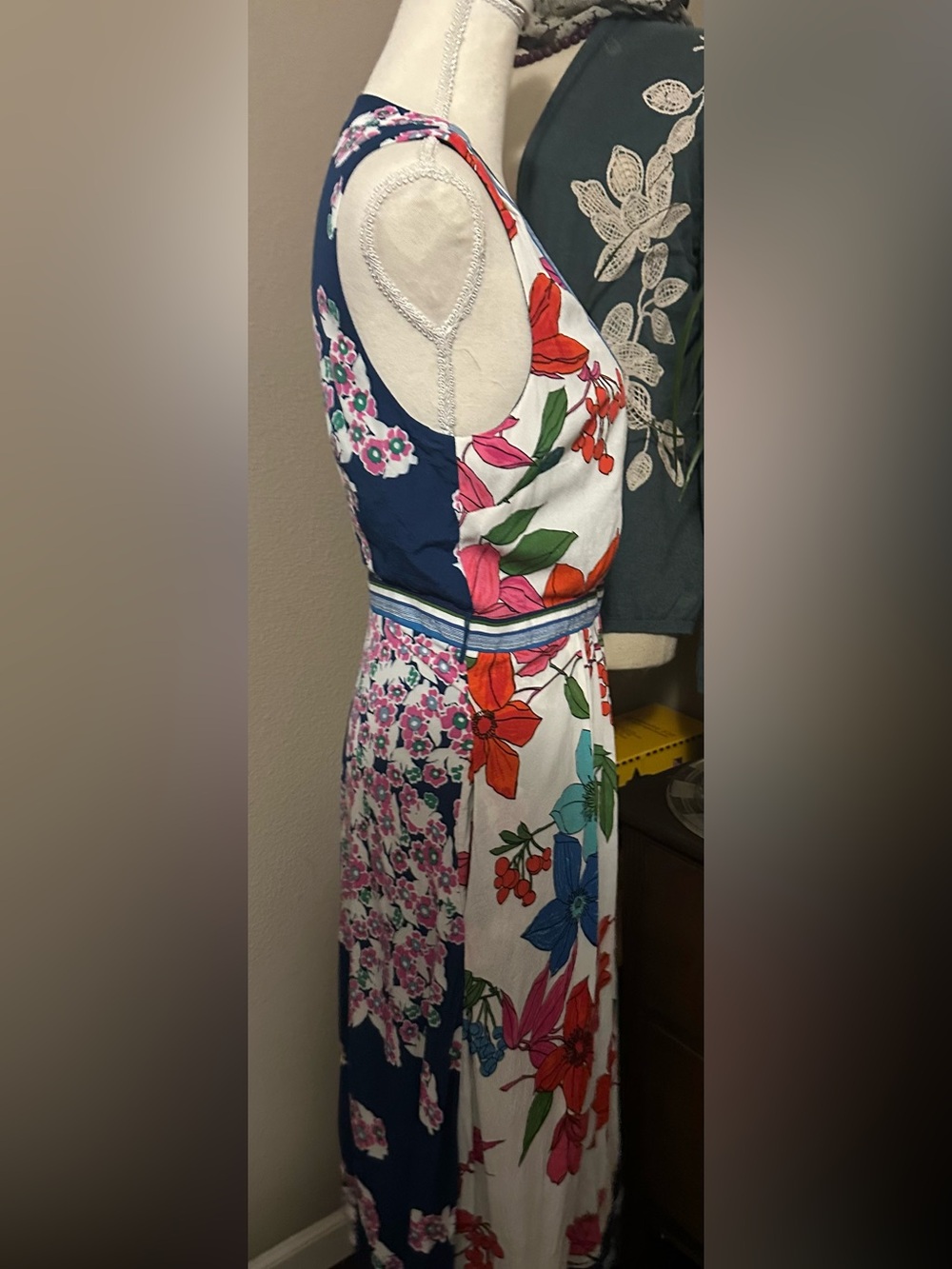 Anthropologie Maeve botanica Asymmetrical Floral Wrap Dress - Picture 8 of 9